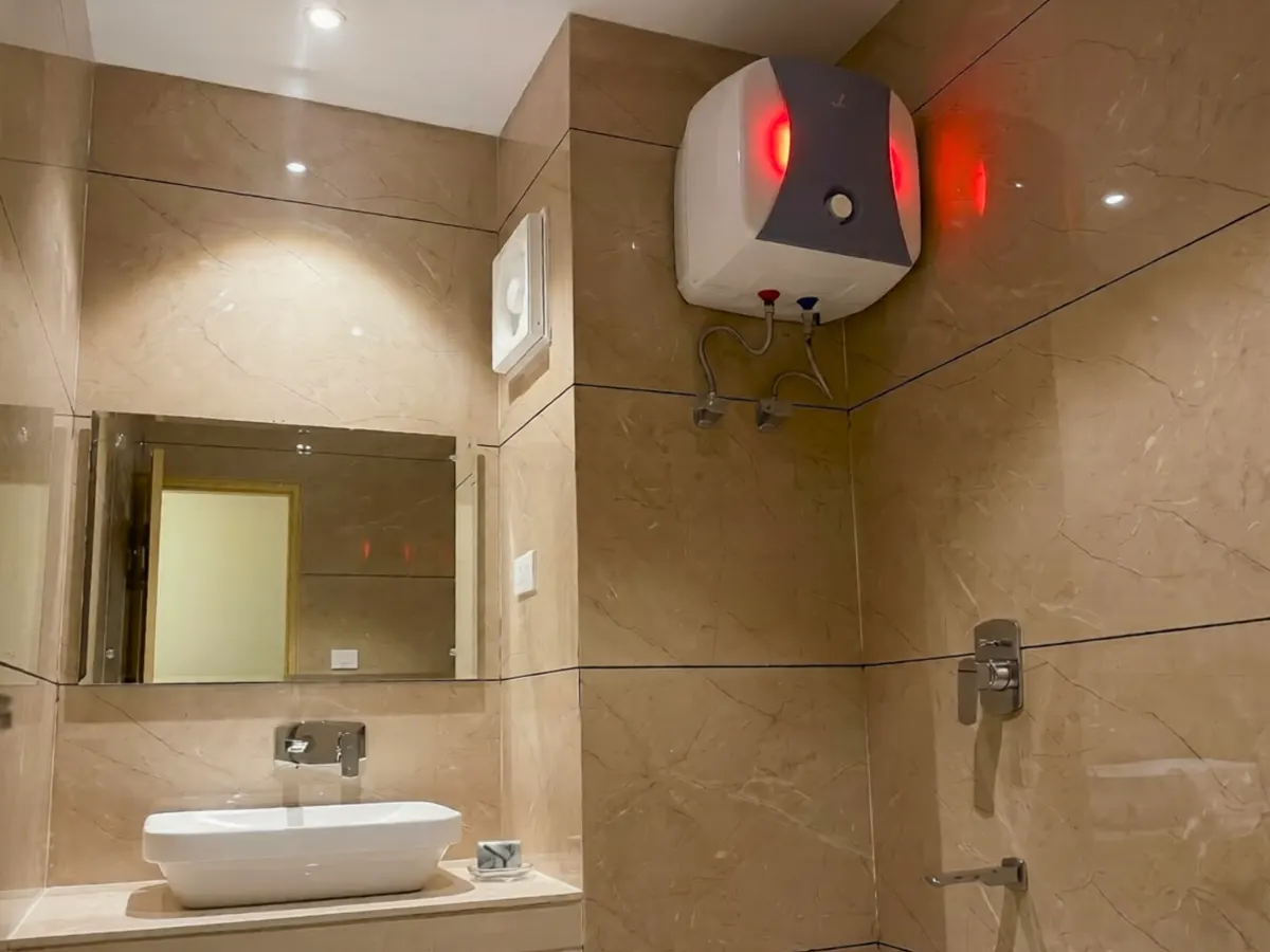 Clean Bathroom Hotel Katra1